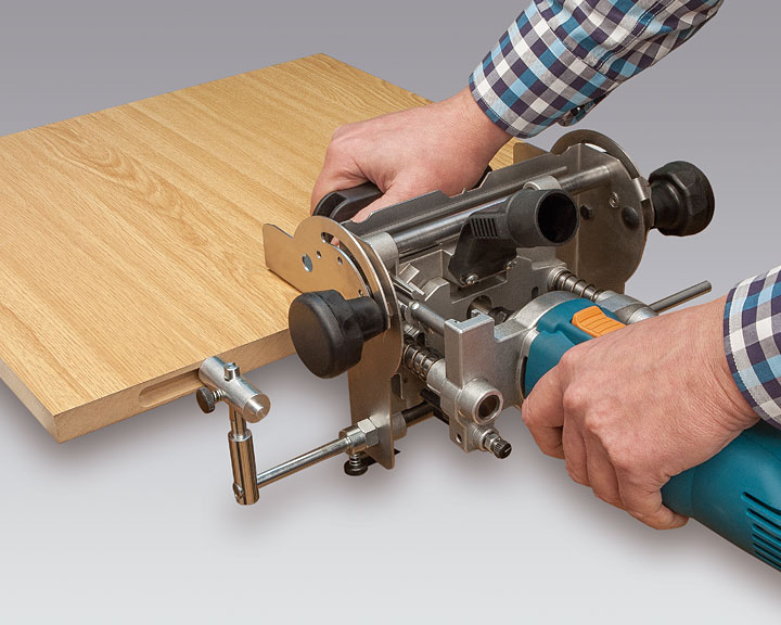 OVVO VIRUTEX HAND ROUTER 230V WITH ENHANCED FENCE & GUIDE Woodworking