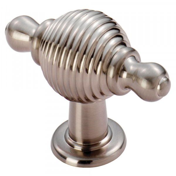 Reeded Knob With Finial Ears